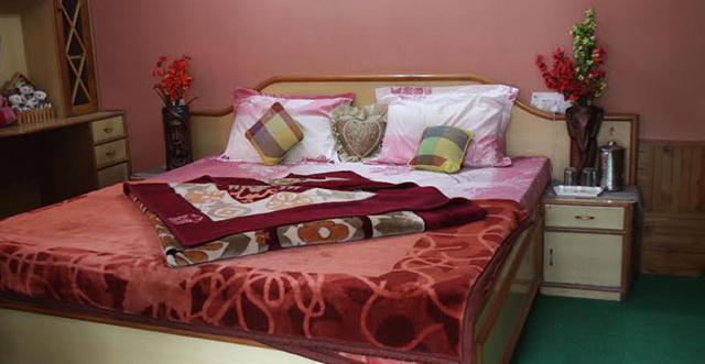 Sakina Cottages
